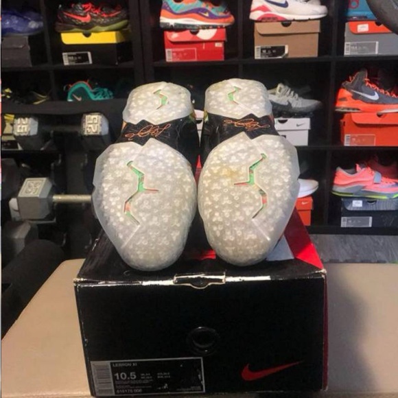 Nike Lebron 11 Everglades size 10.5 - Picture 4 of 4